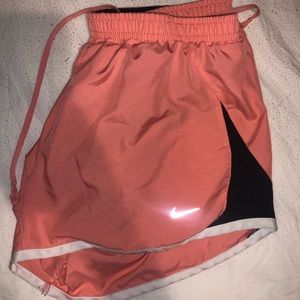 Woman’s Nike Pro Shorts (M)